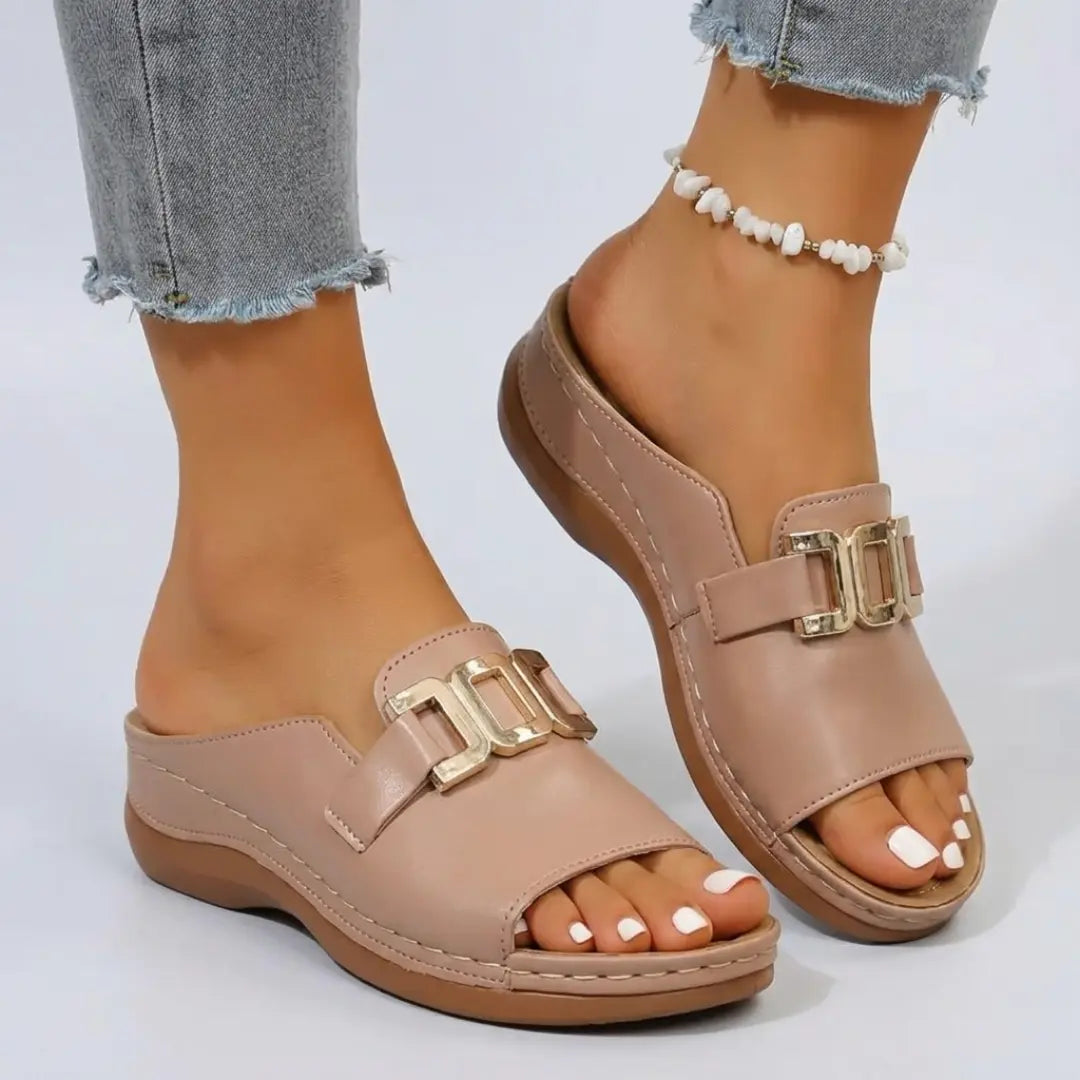 Pearl Step | Slip-On Wedge Sandal