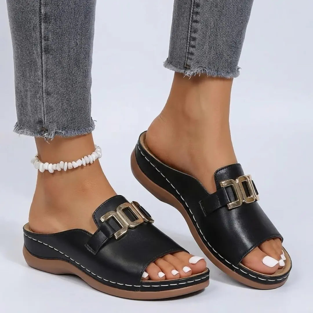 Pearl Step | Slip-On Wedge Sandal